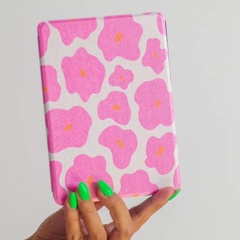 PAGE - funky flowers kindle case NWT